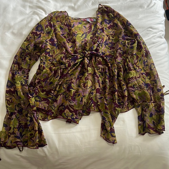 Floral blouse tied in front - Picture 1 of 4